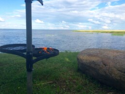 Võimalus grillida järvekaldal